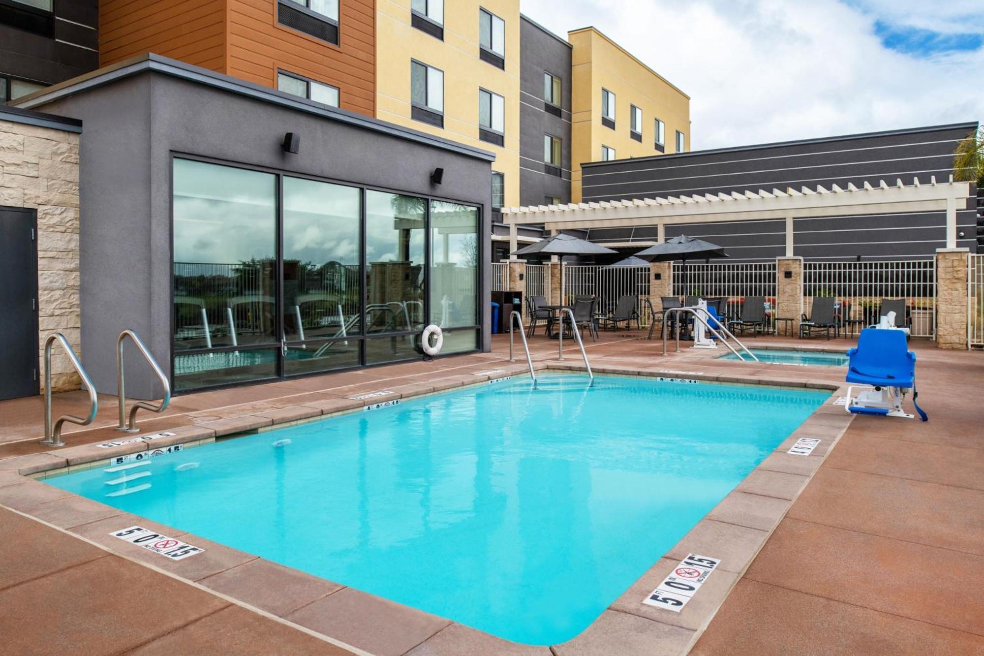 Fairfield Inn & Suites By Marriott Menifee Bagian luar foto